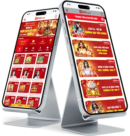 Sân quần vợt với lưới và người chơi đang giao bóng